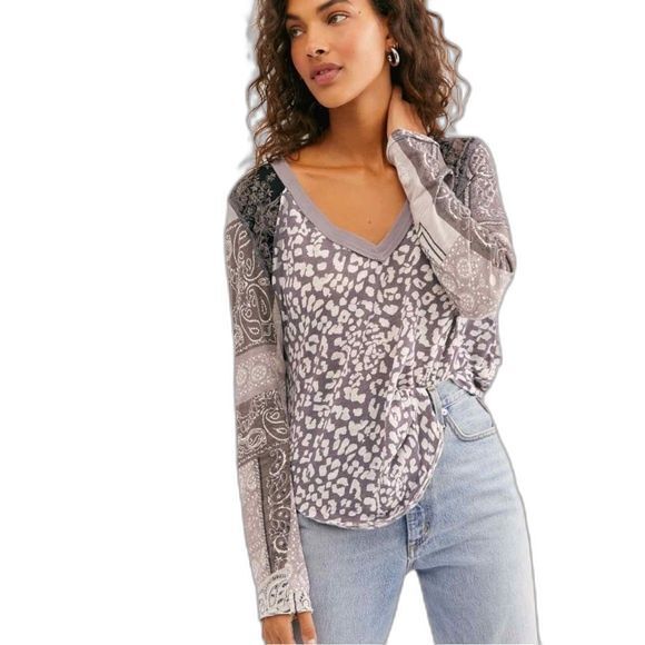 We The Free Free People Grey Friday Night Contrast Sleeve Animal Top Size Small - Picture 1 of 15